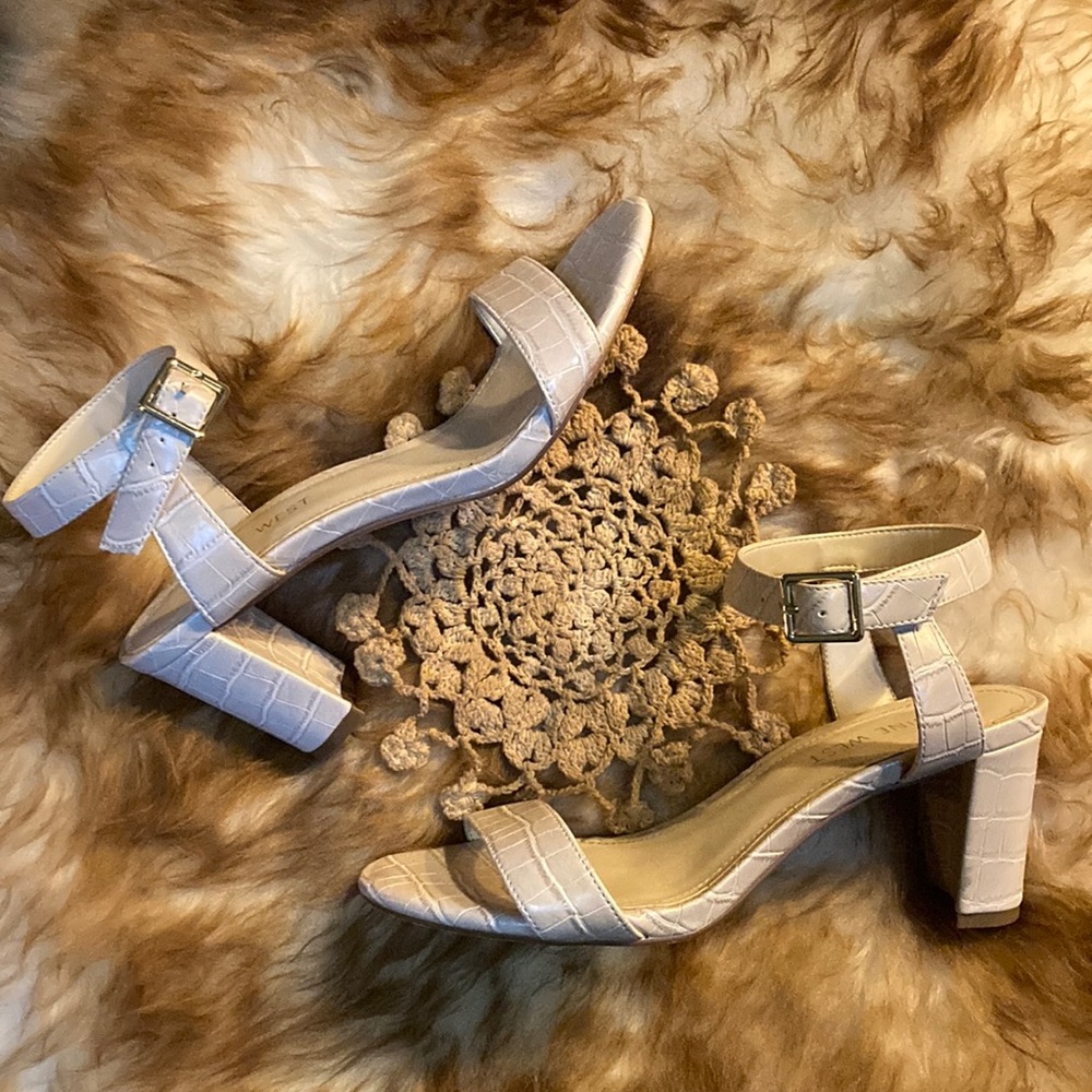 NINE WEST HEELED SANDALS